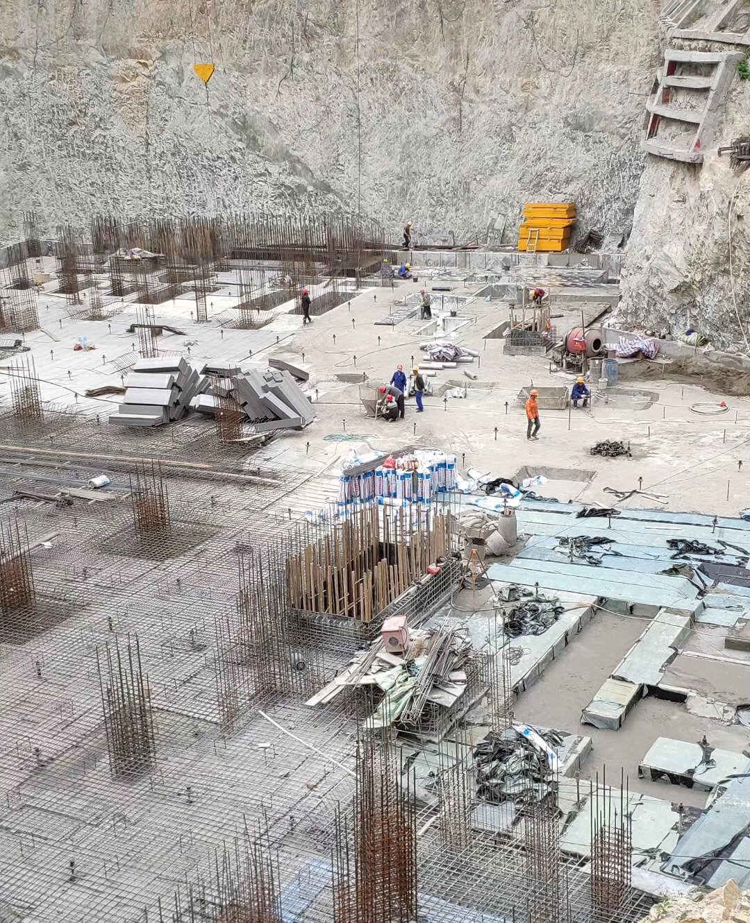 3868la天河总站(集团)股份有限公司 - Make It Possible