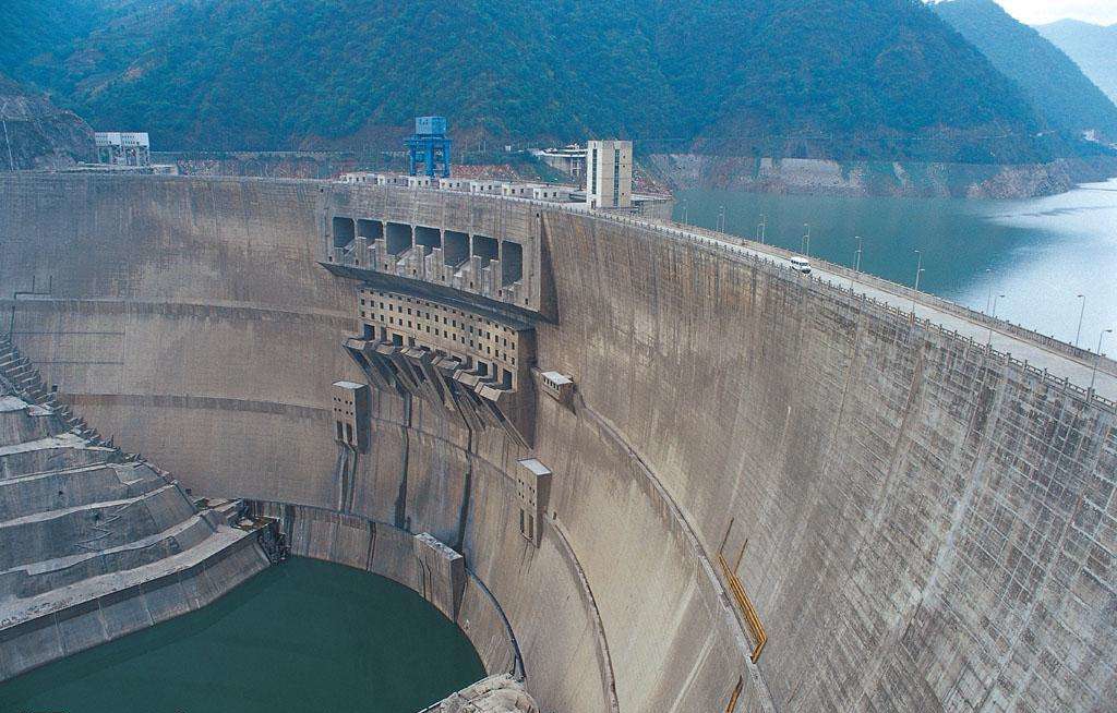 3868la天河总站(集团)股份有限公司 - Make It Possible