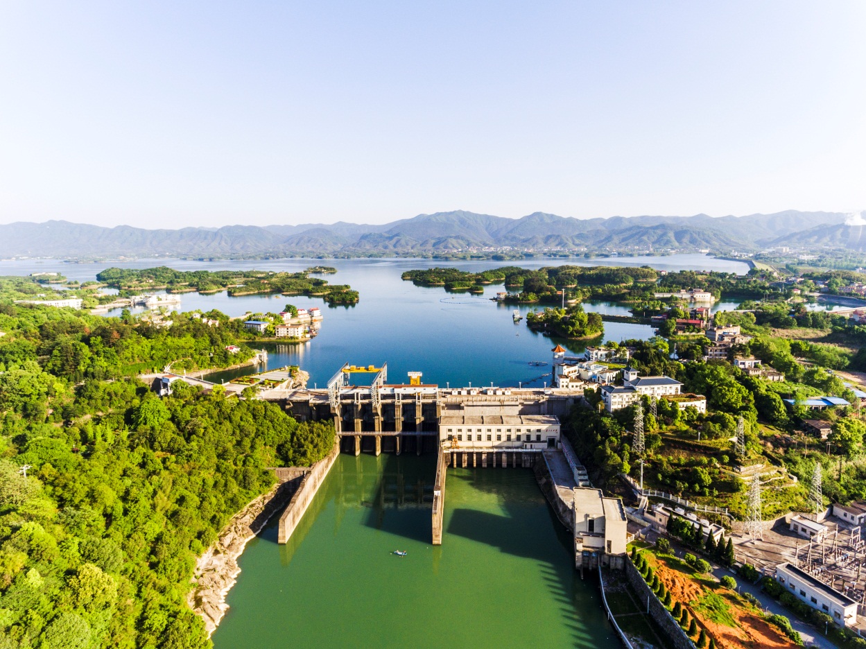 3868la天河总站(集团)股份有限公司 - Make It Possible