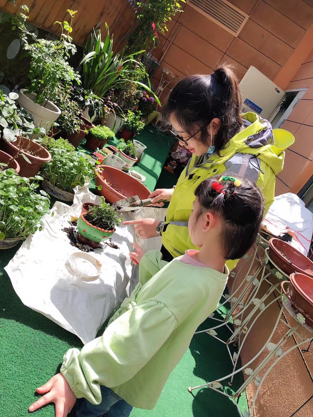 3868la天河总站(集团)股份有限公司 - Make It Possible