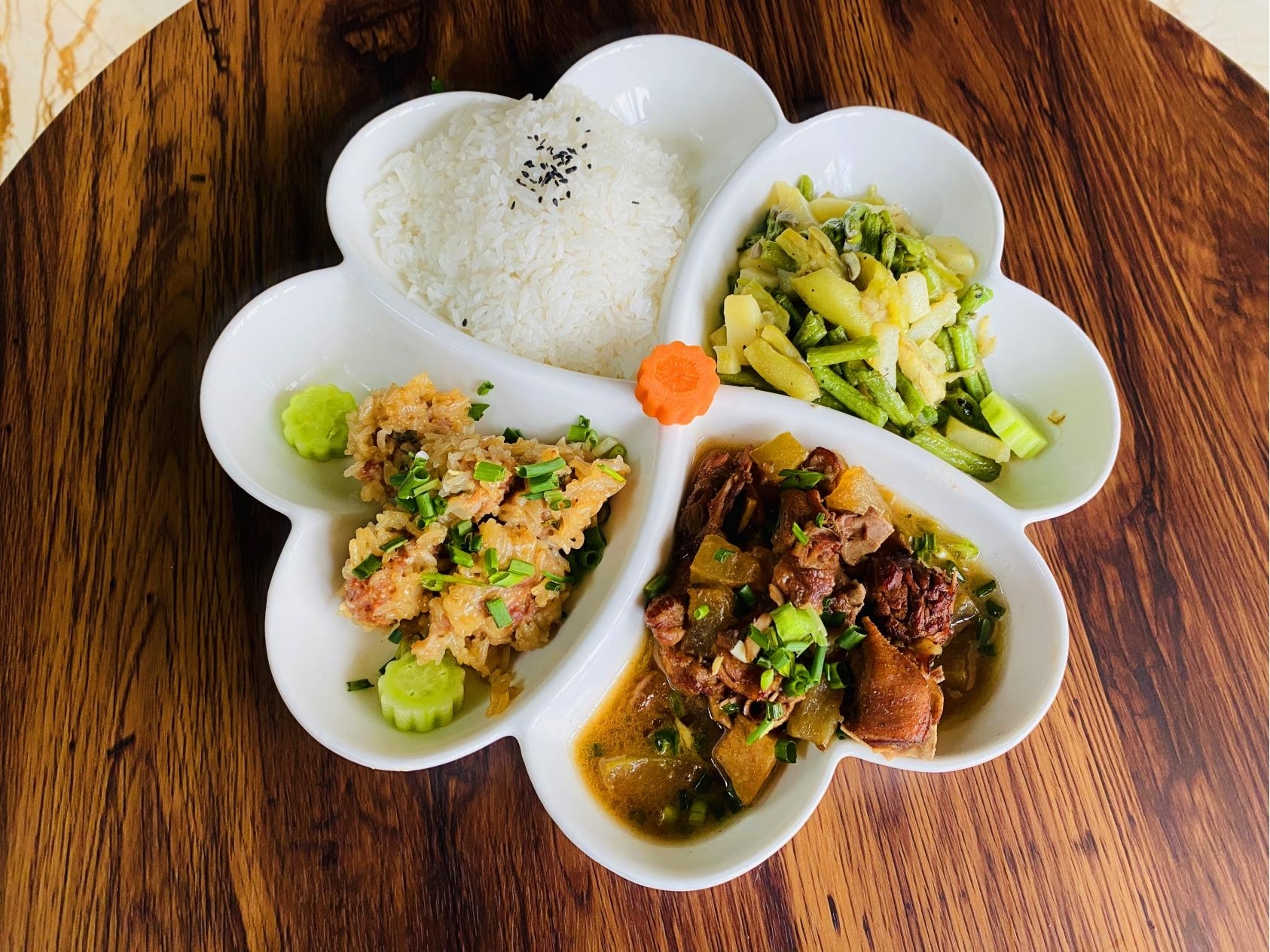 3868la天河总站(集团)股份有限公司 - Make It Possible