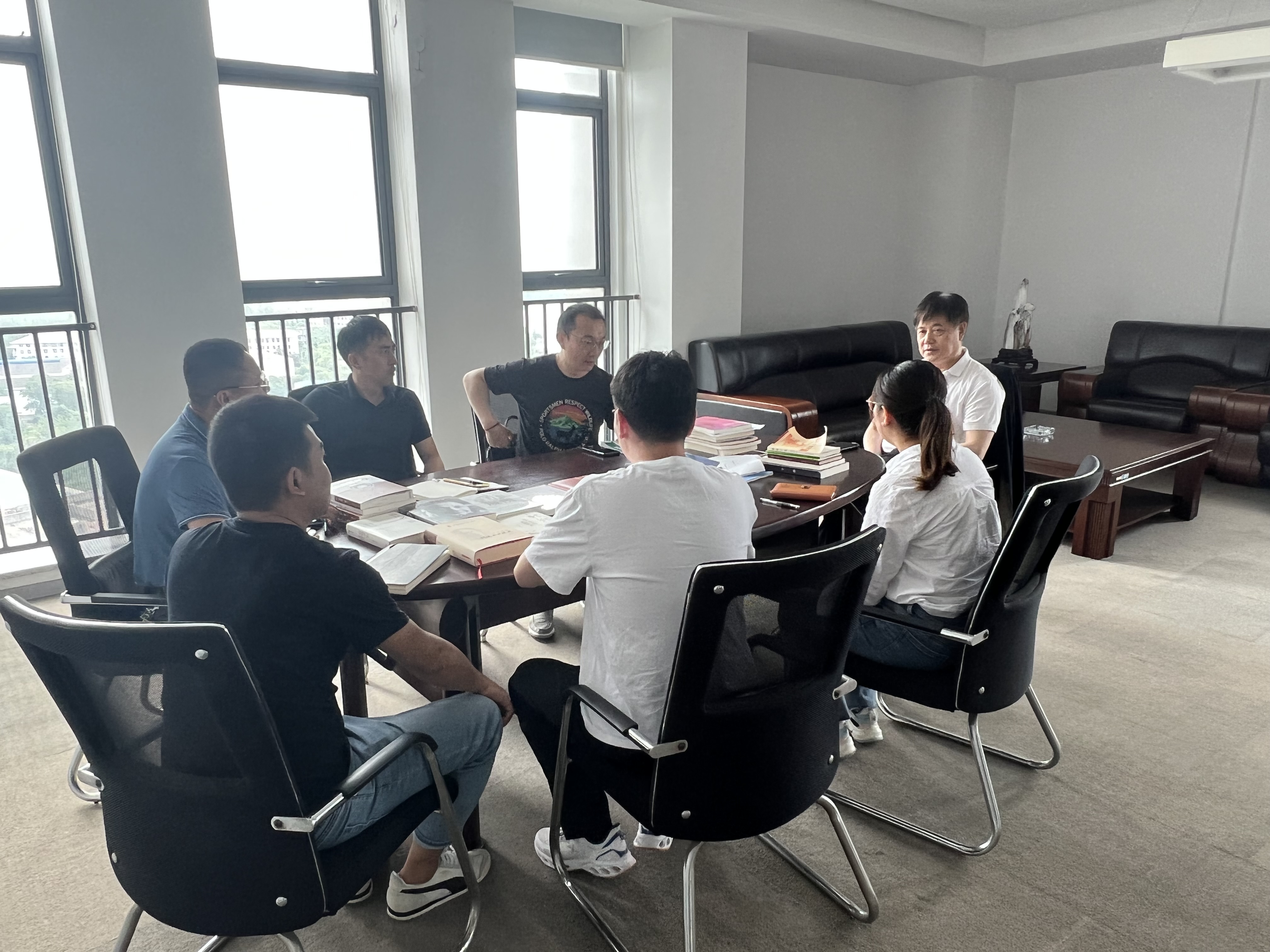 3868la天河总站(集团)股份有限公司 - Make It Possible