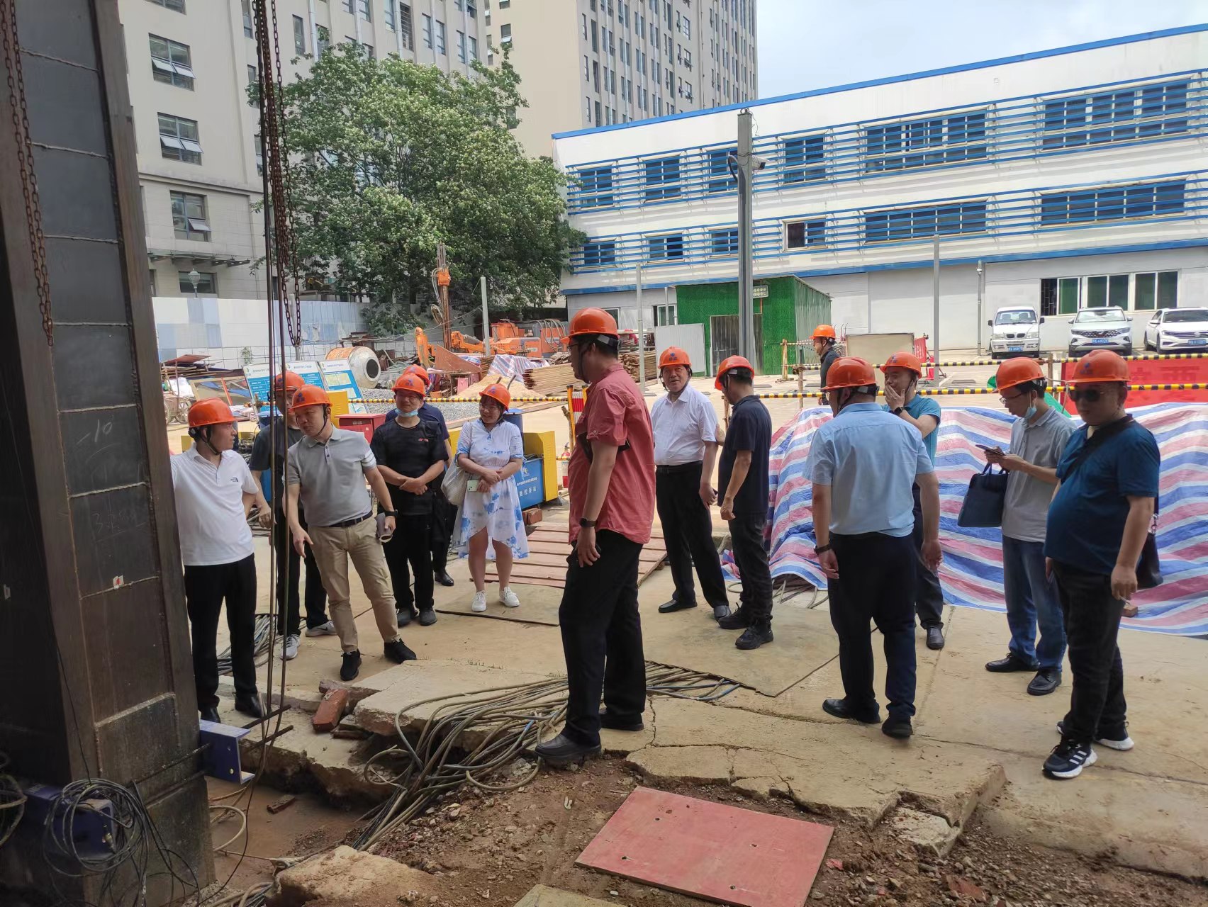 3868la天河总站(集团)股份有限公司 - Make It Possible